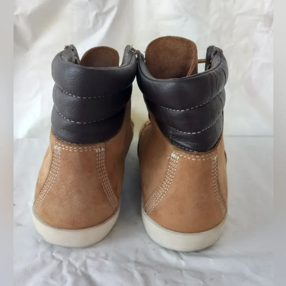 Timberland High Top Womens Size 7